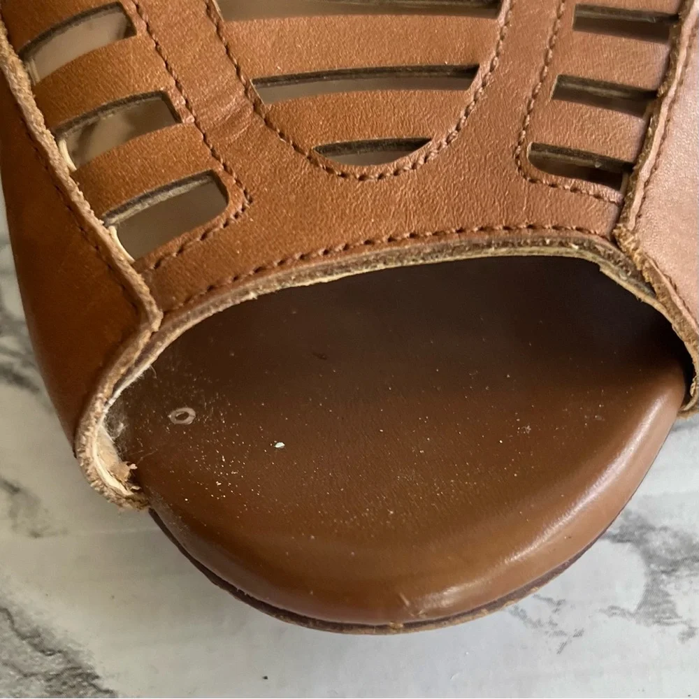 Audrey Brooks Kansan Booties Cognac Brown Laser Cut Peep Toe Gladiator 10